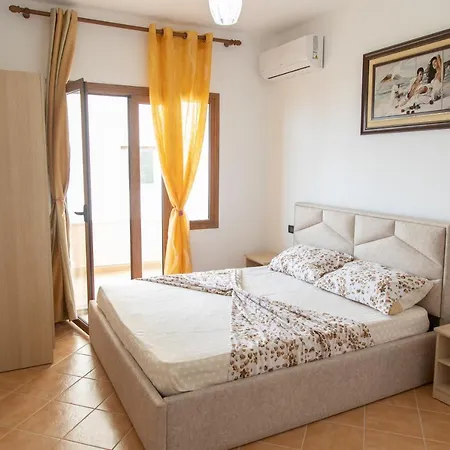 Dei Limoni Aparthotel Shkallnur